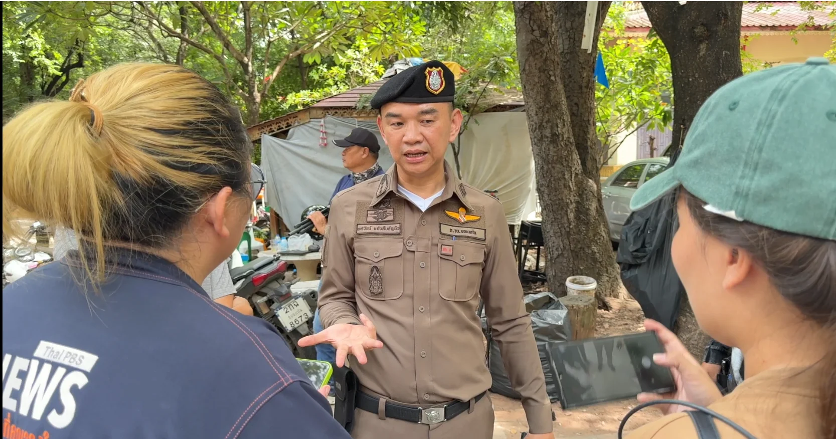 ตร.ขอนแก่น เร่งตาม "ป้าดา" รับทราบข้อหาปิดวัด ยันตรวจปัสสาวะพระ-ลูกวัดไม่พบสารเสพติด