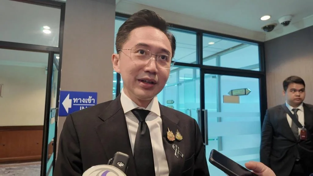 “ยศชนัน” ชี้ไทยควรเป็นกลาง ศึก AI สหรัฐฯ–จีน