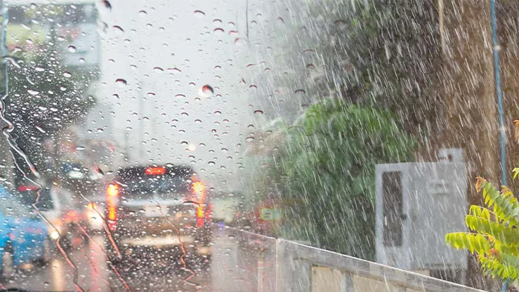 กรมอุตุฯ เตือน ฝนถล่ม 38 จังหวัด ภาคตะวันออกตกหนัก70%