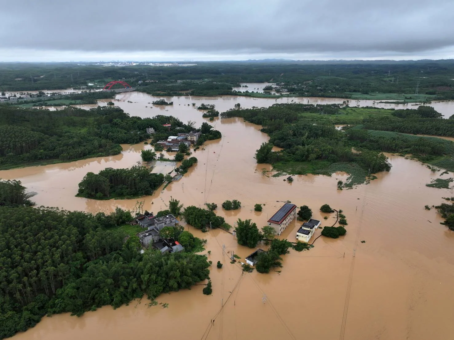 ฝนถล่มจีนตอนเหนือ น้ำท่วมหนัก อพยพกว่า 1.7 หมื่นคน