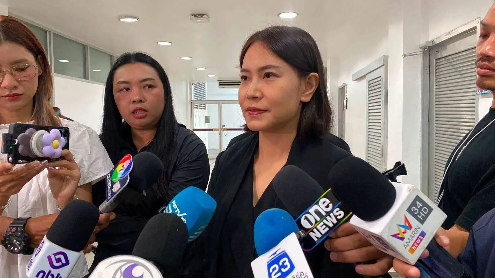 ลูกสาวรับร่าง “พ.ต.อ.ธงชัย เย็นประเสริฐ”