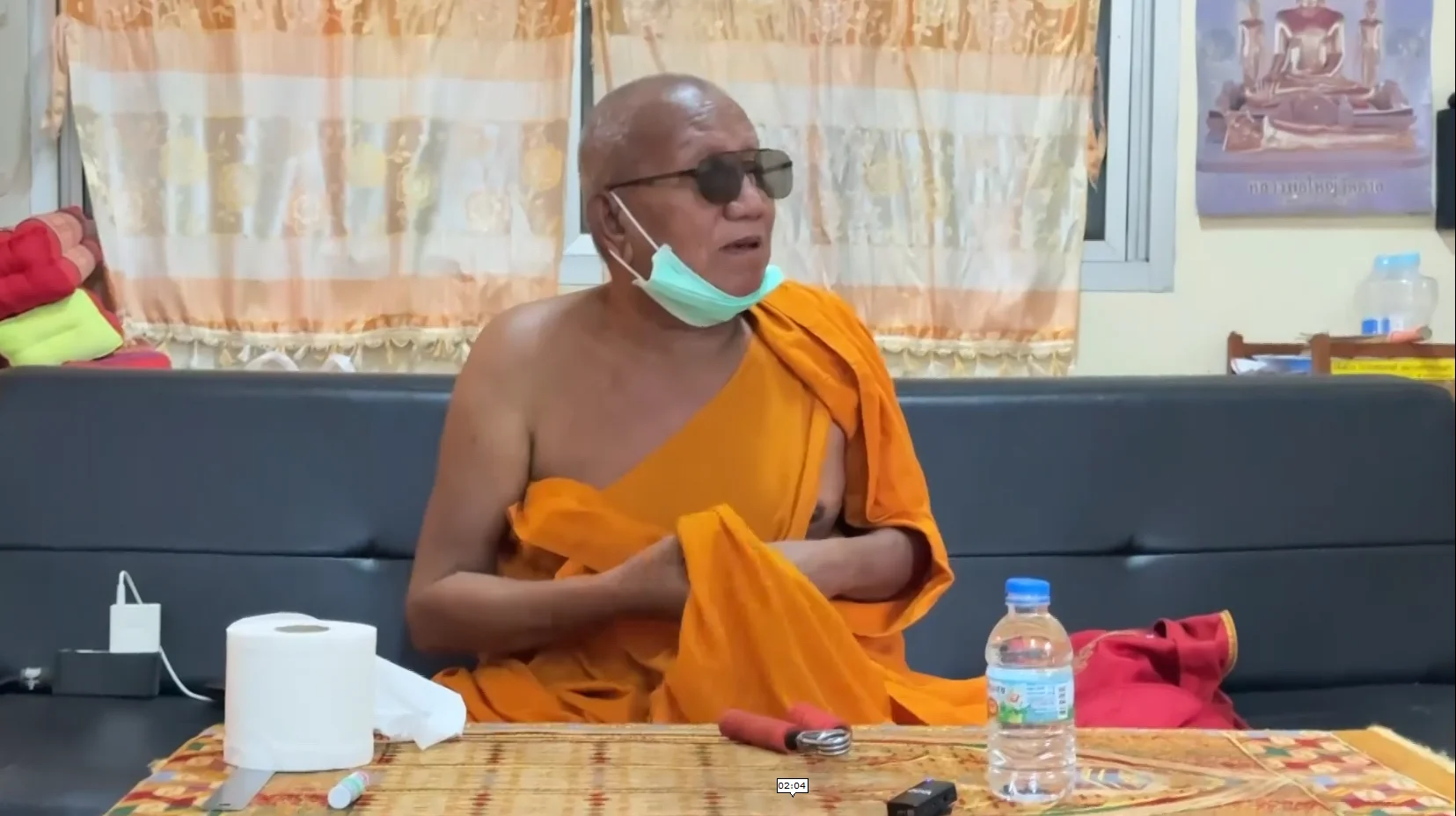 "พระครูอดุลสารนิเทศ" เผยเคยมีผู้หญิงมาเคาะห้องตอนตี 4 ย้ำเซฟตัวเองแน่นหนา