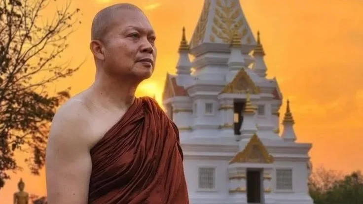 🙏 จาก “แม่ทัพกุ้ง” สู่ร่มกาสาวพัสตร์ “หลวงพ่อบุญสิน” ร่วมสืบสานงานบุญกฐิน วัดป่าศรีคุณาราม จัดสร้างเหรียญรุ่น 1